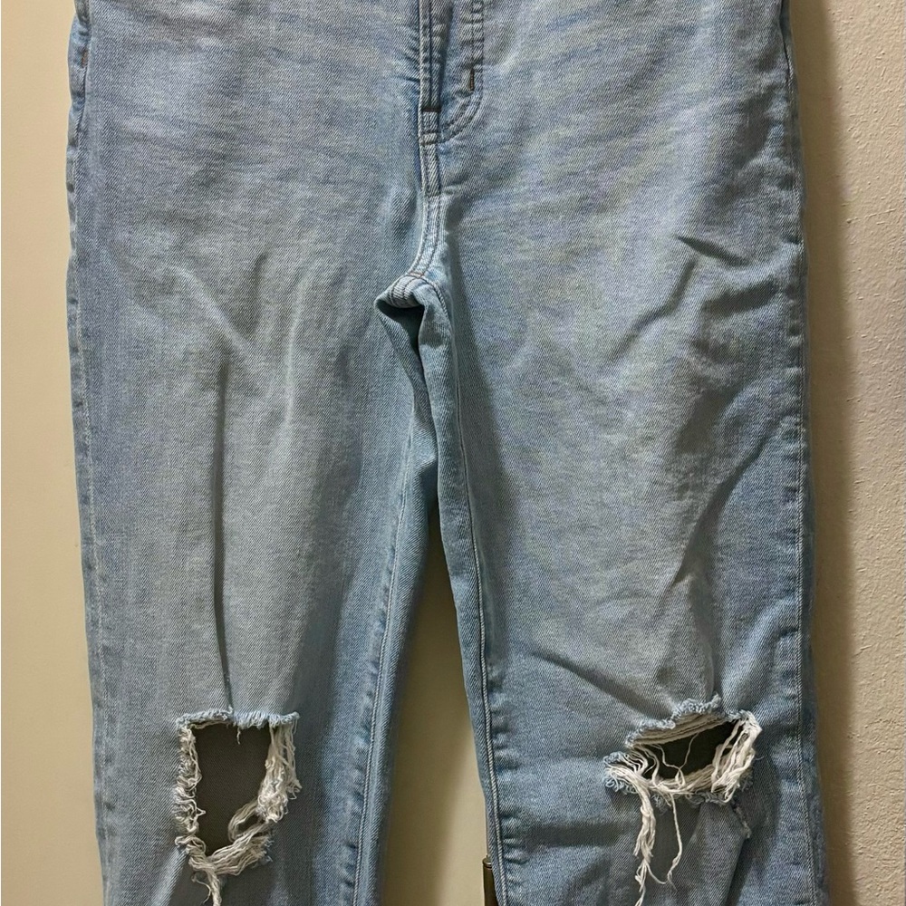 Madewell Light Blue Straight-Leg Ripped Jeans